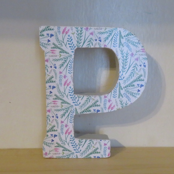 4 3/4 in. wooden letters - Picture 3 of 7